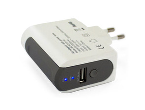 AC Adaptor USB 1A + External Battery 2000mAh Muvit White
