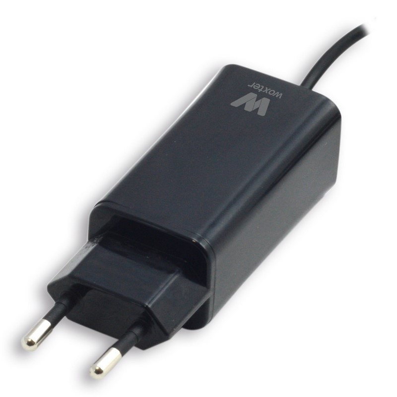 Adaptador de Corriente Universal Woxter 65 A Nano